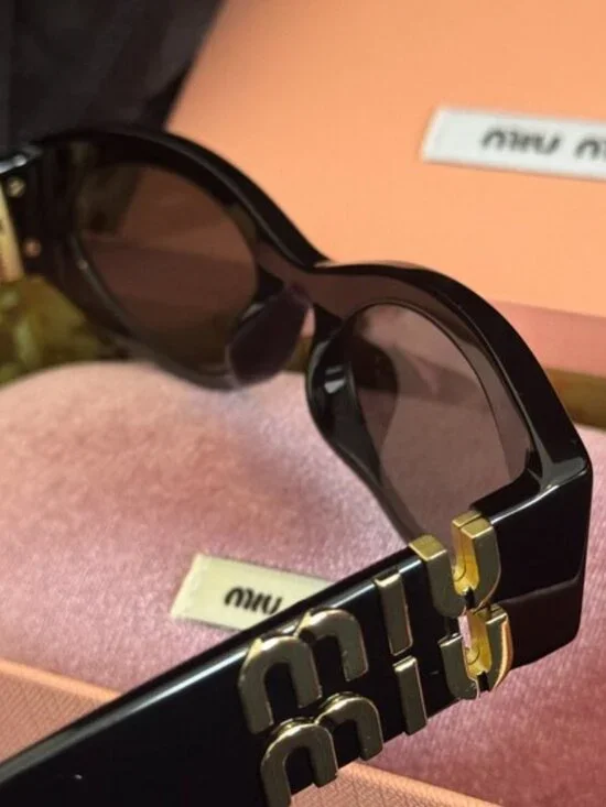 Viral Miu Miu Black Cat-Eye Sunglasses - Picture 8 of 11
